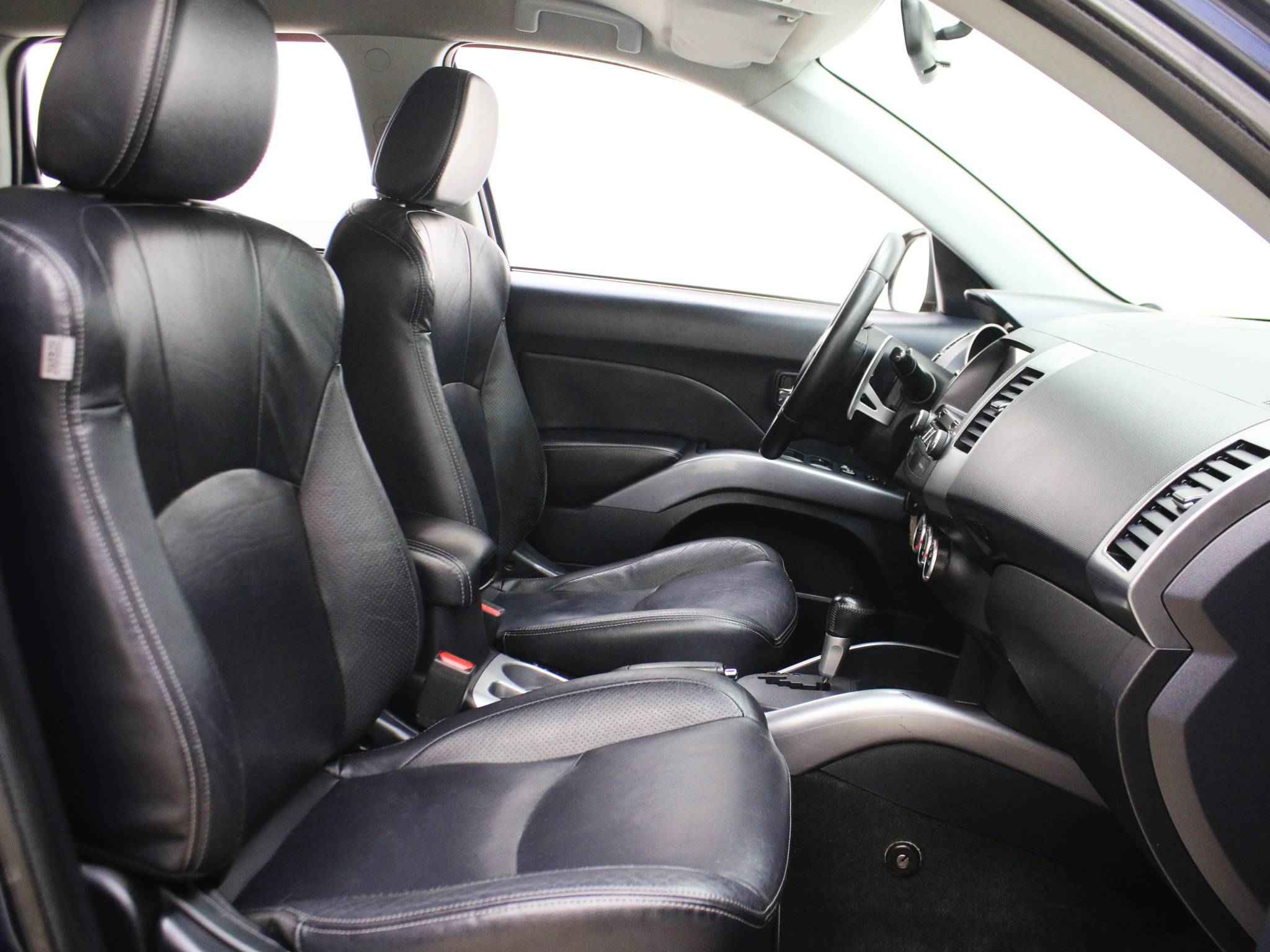 Mitsubishi Outlander, II