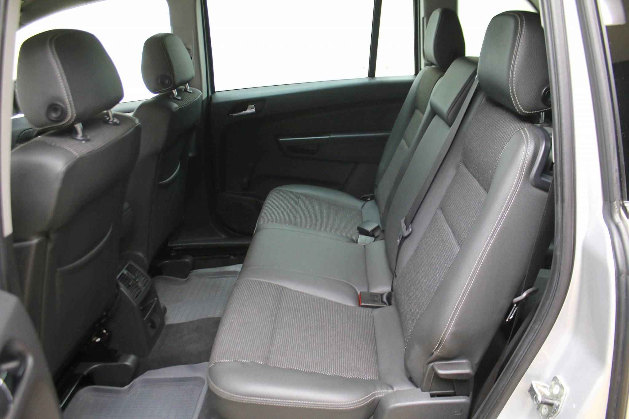 Opel Zafira, B Рестайлинг