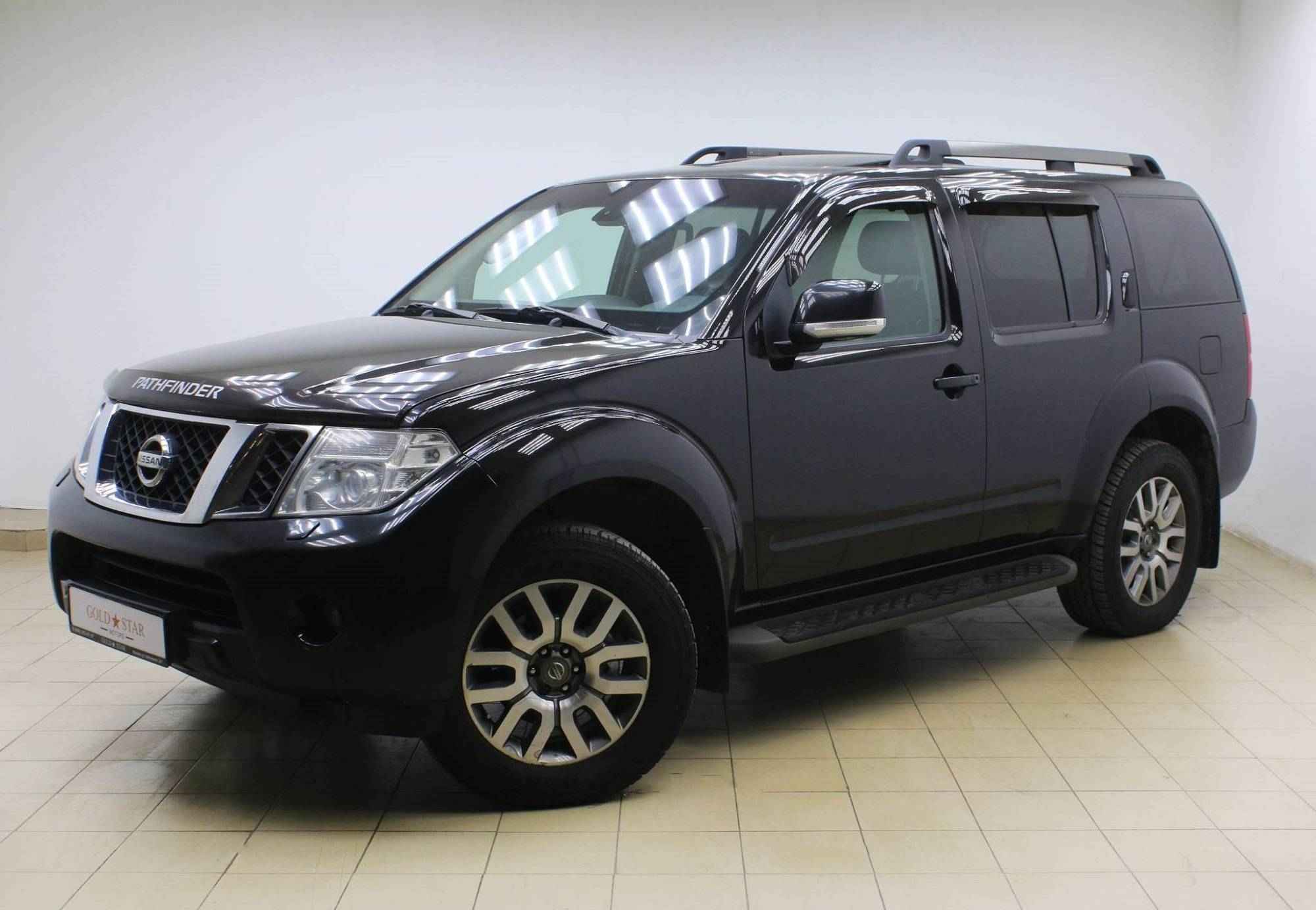 Nissan Pathfinder, III