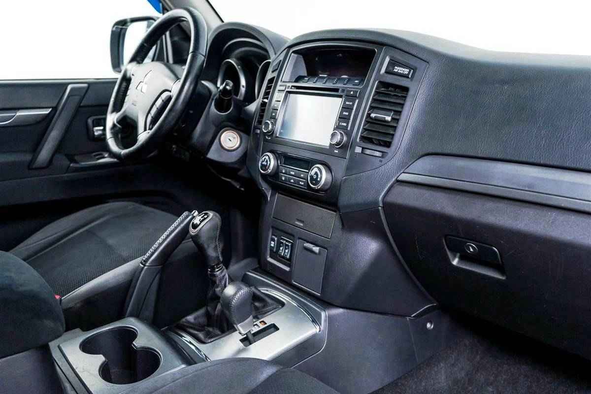 Mitsubishi Pajero, IV