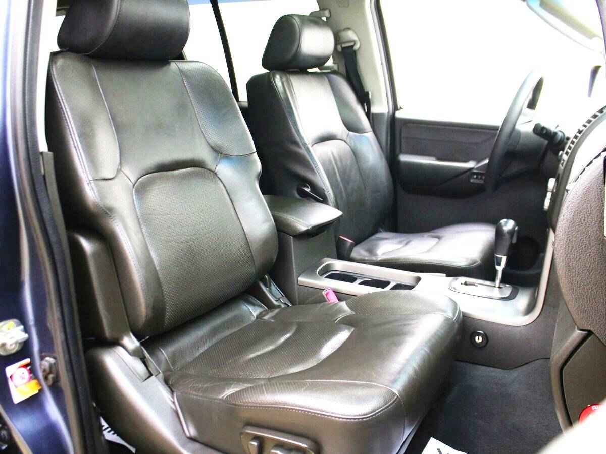 Nissan Pathfinder, III