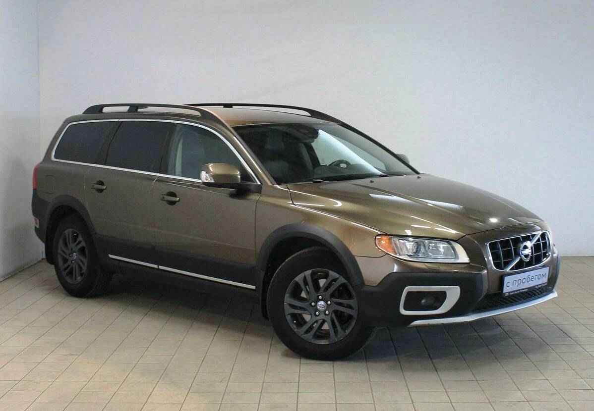 Volvo XC70, II