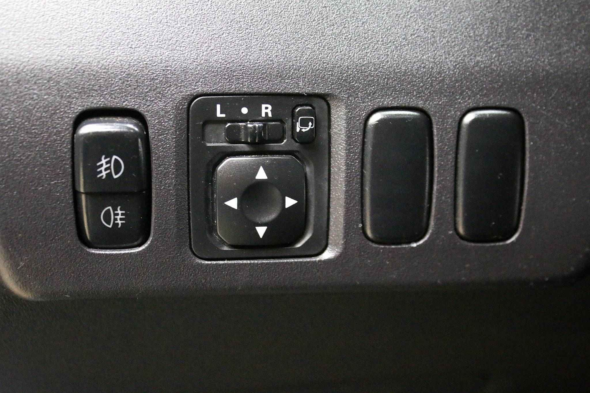 Mitsubishi Pajero, IV