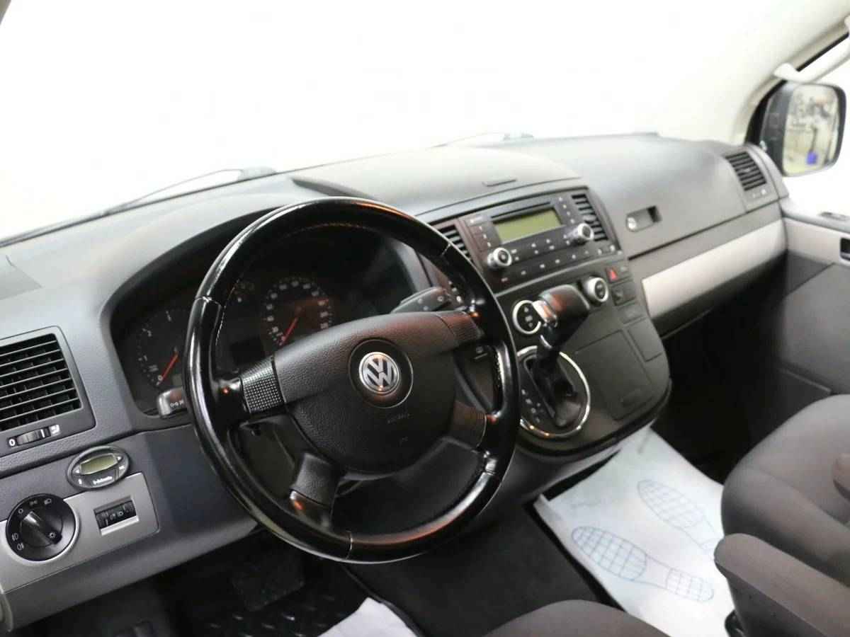 Volkswagen Multivan, T5