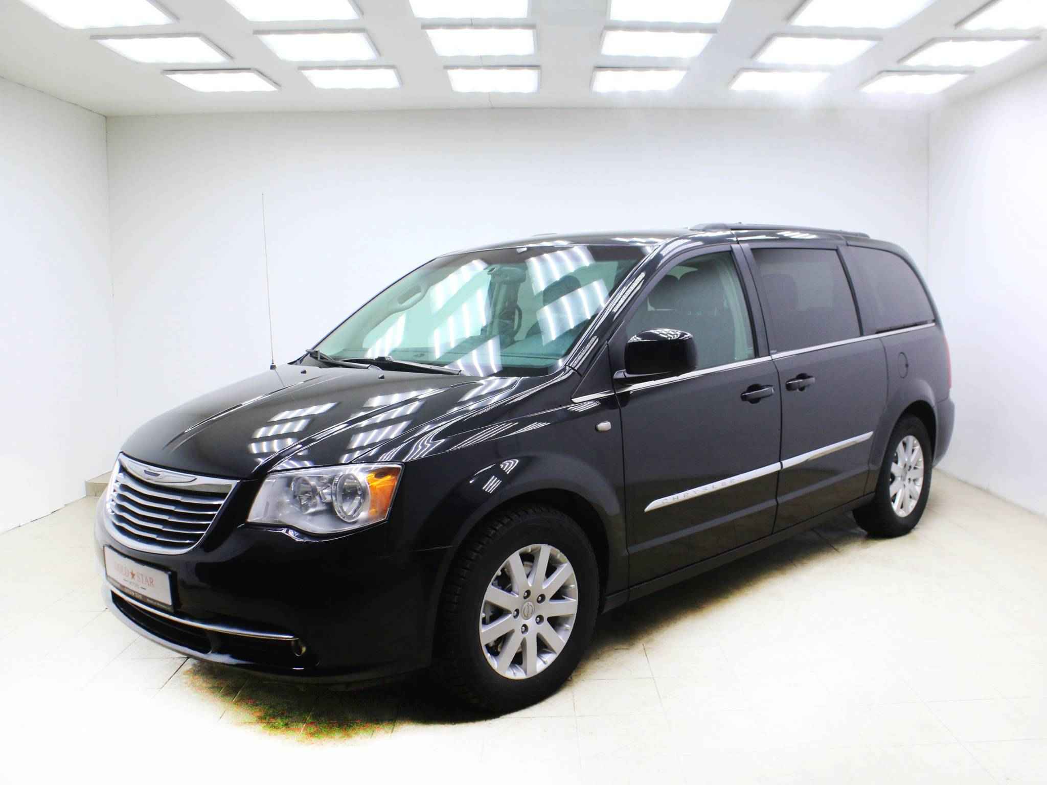Chrysler Town & Country, V Рестайлинг