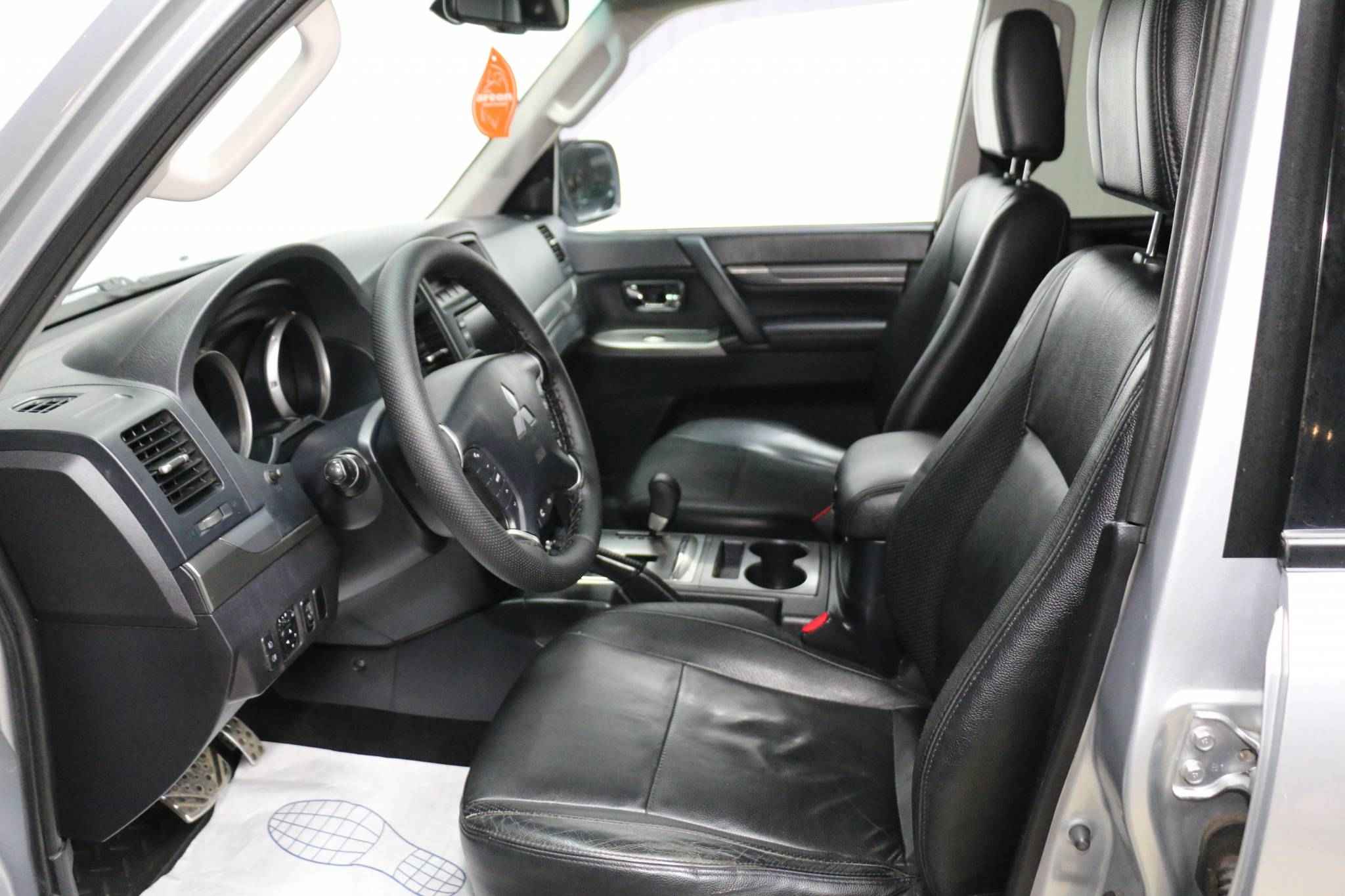 Mitsubishi Pajero, IV Рестайлинг 1