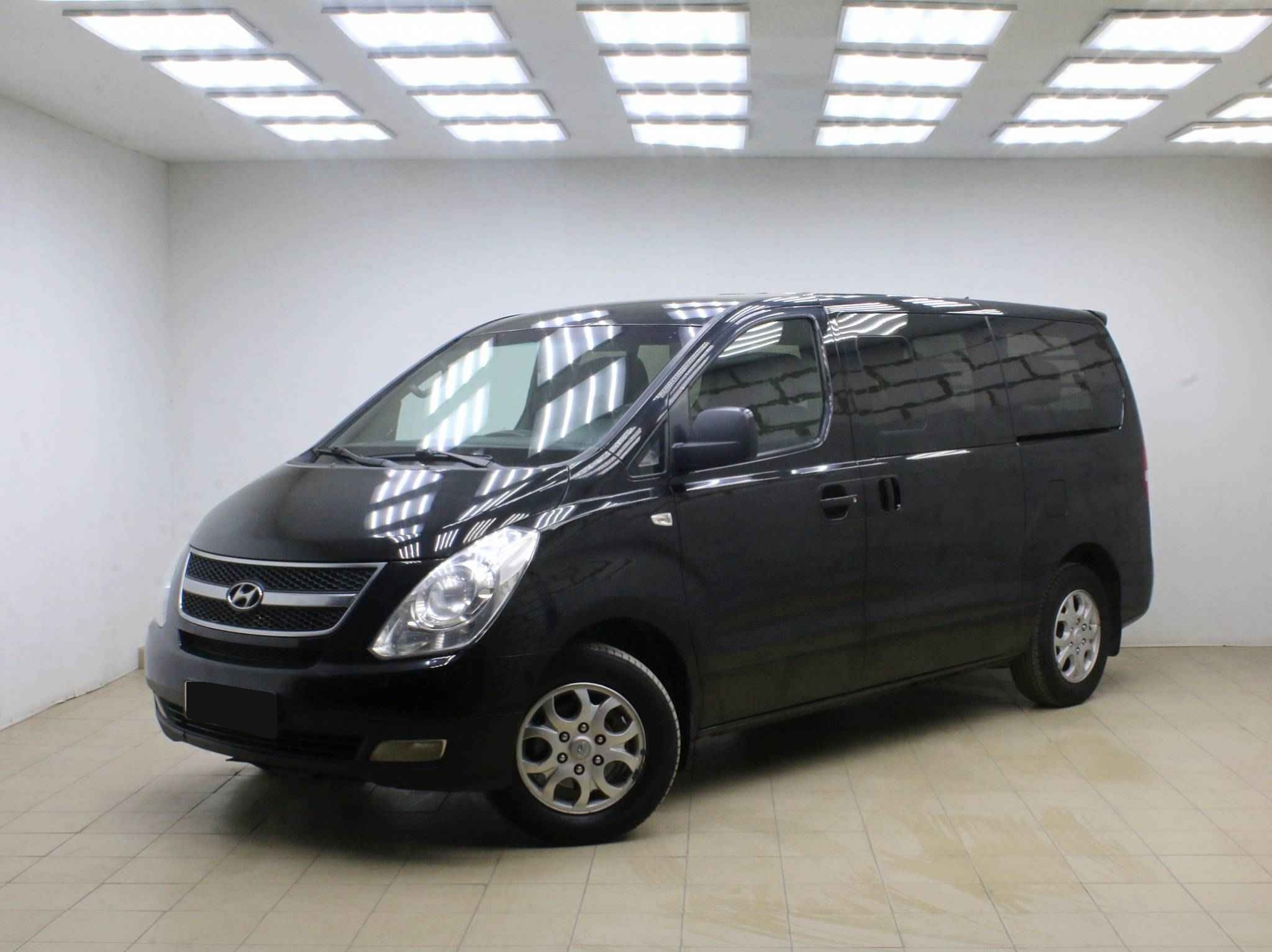 Hyundai Grand Starex, I