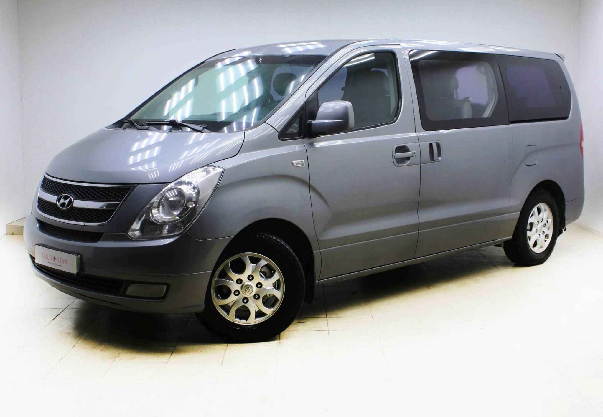Hyundai Grand Starex, I