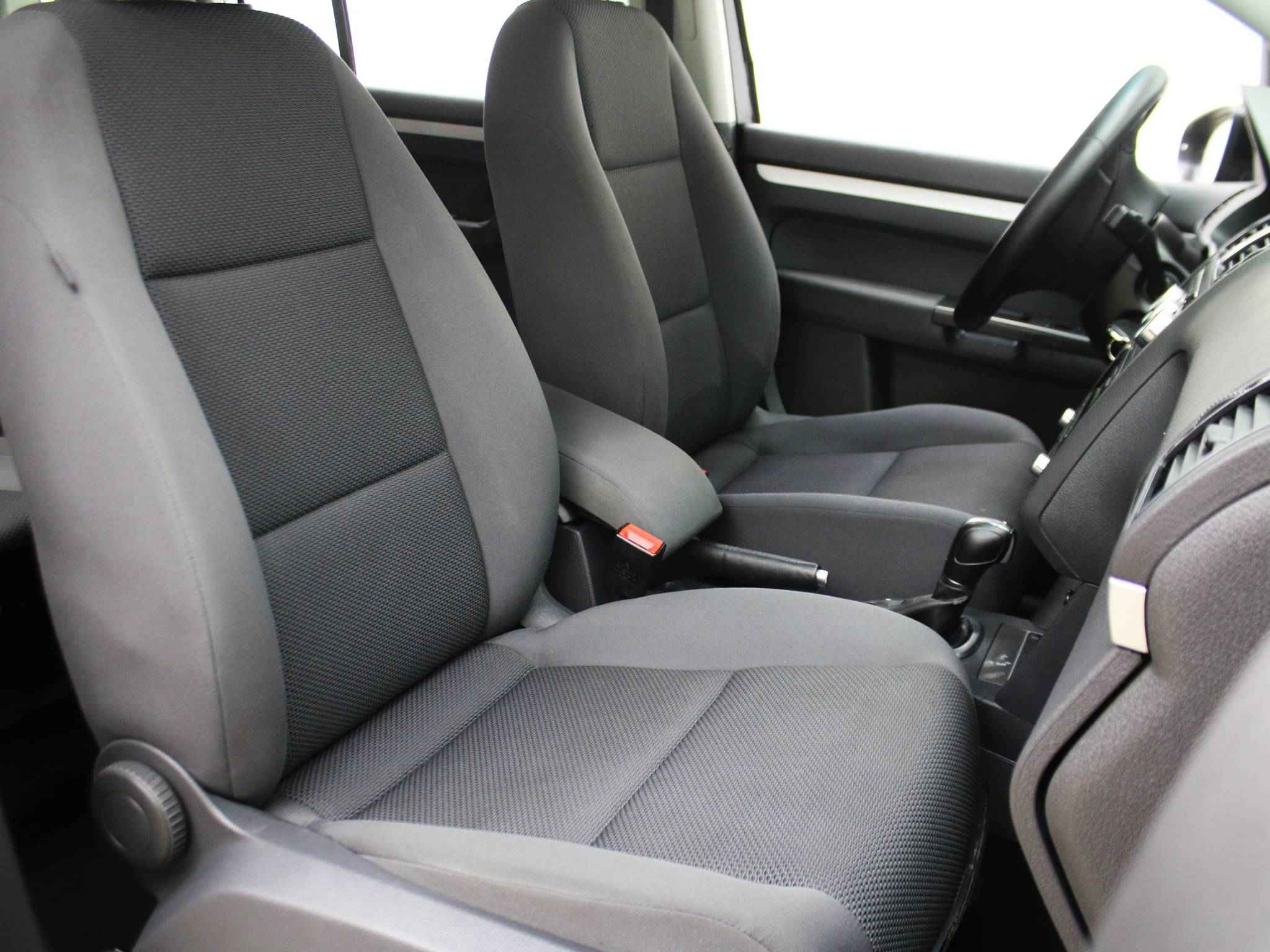 Volkswagen Touran, II