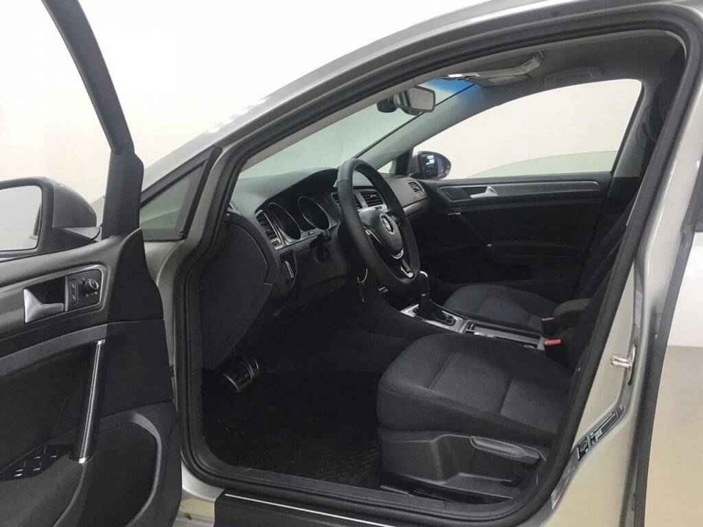 Volkswagen Golf, VII