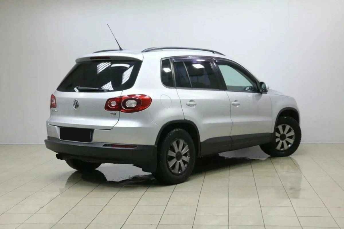 Volkswagen Tiguan, I