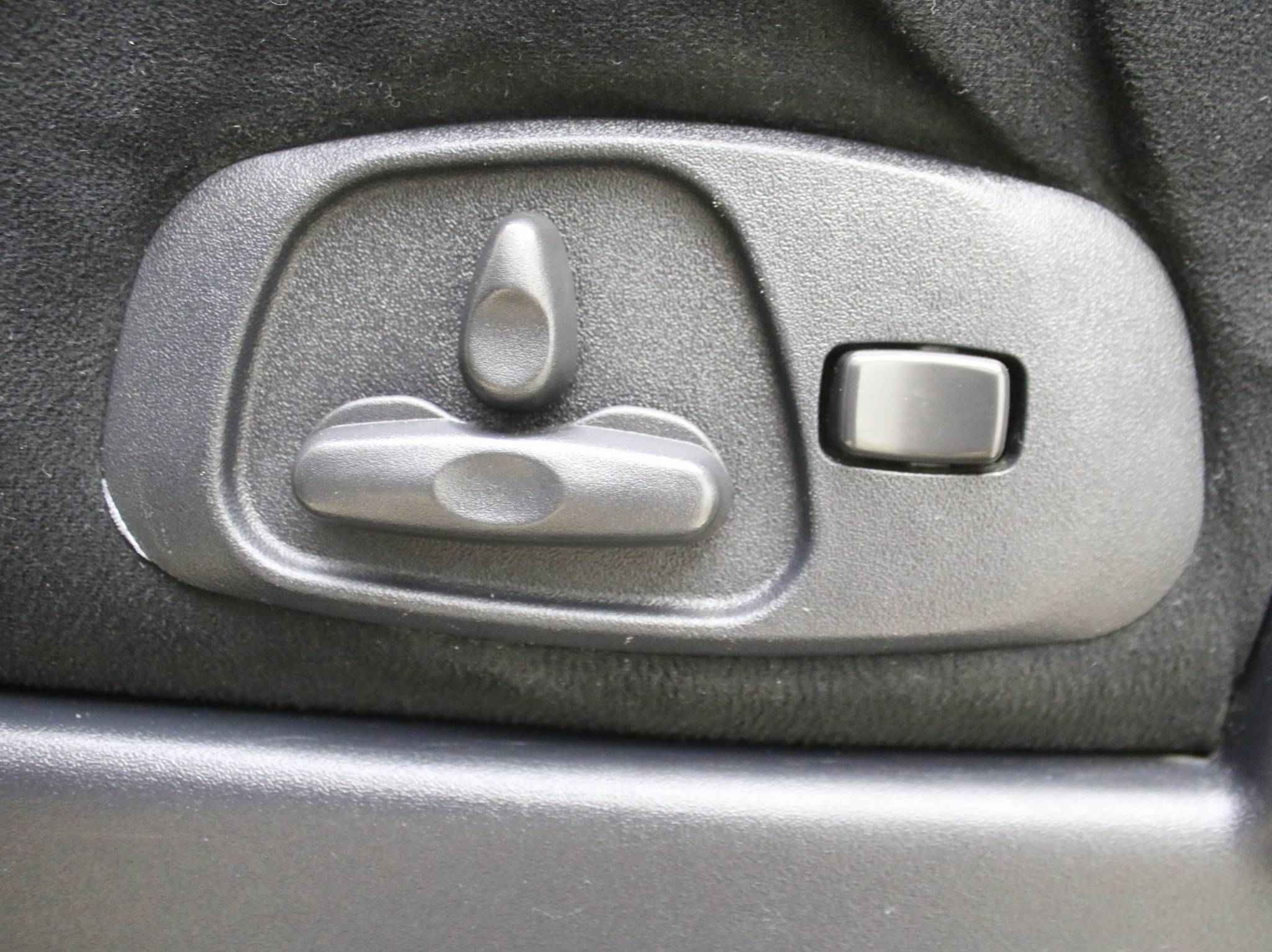 Mitsubishi Pajero, IV