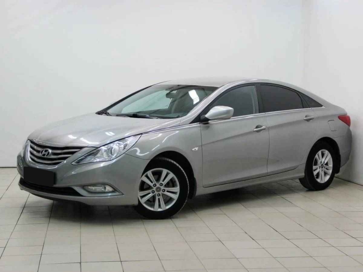 Hyundai Sonata, VI (YF)