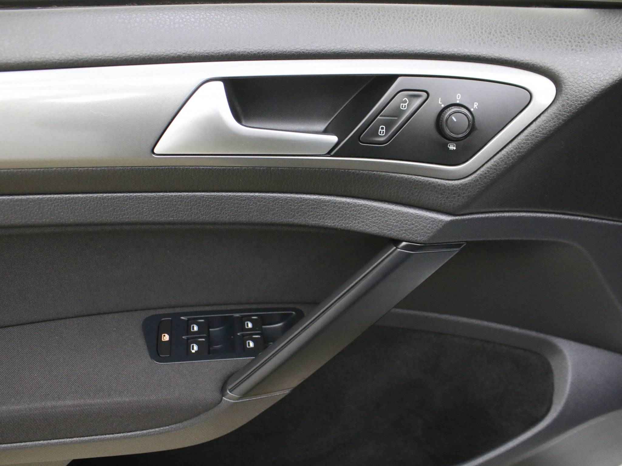 Volkswagen Golf, VII