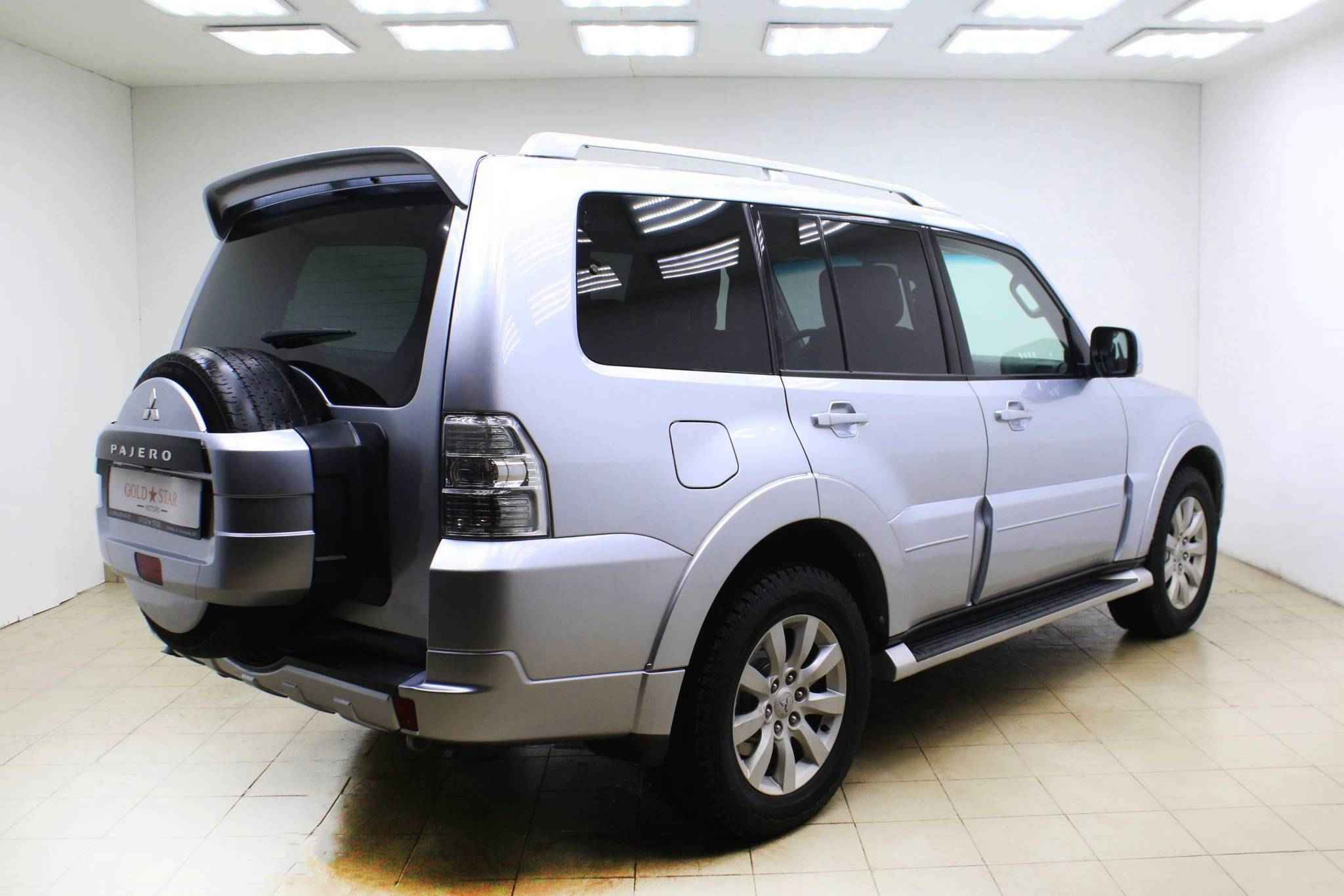 Mitsubishi Pajero, IV