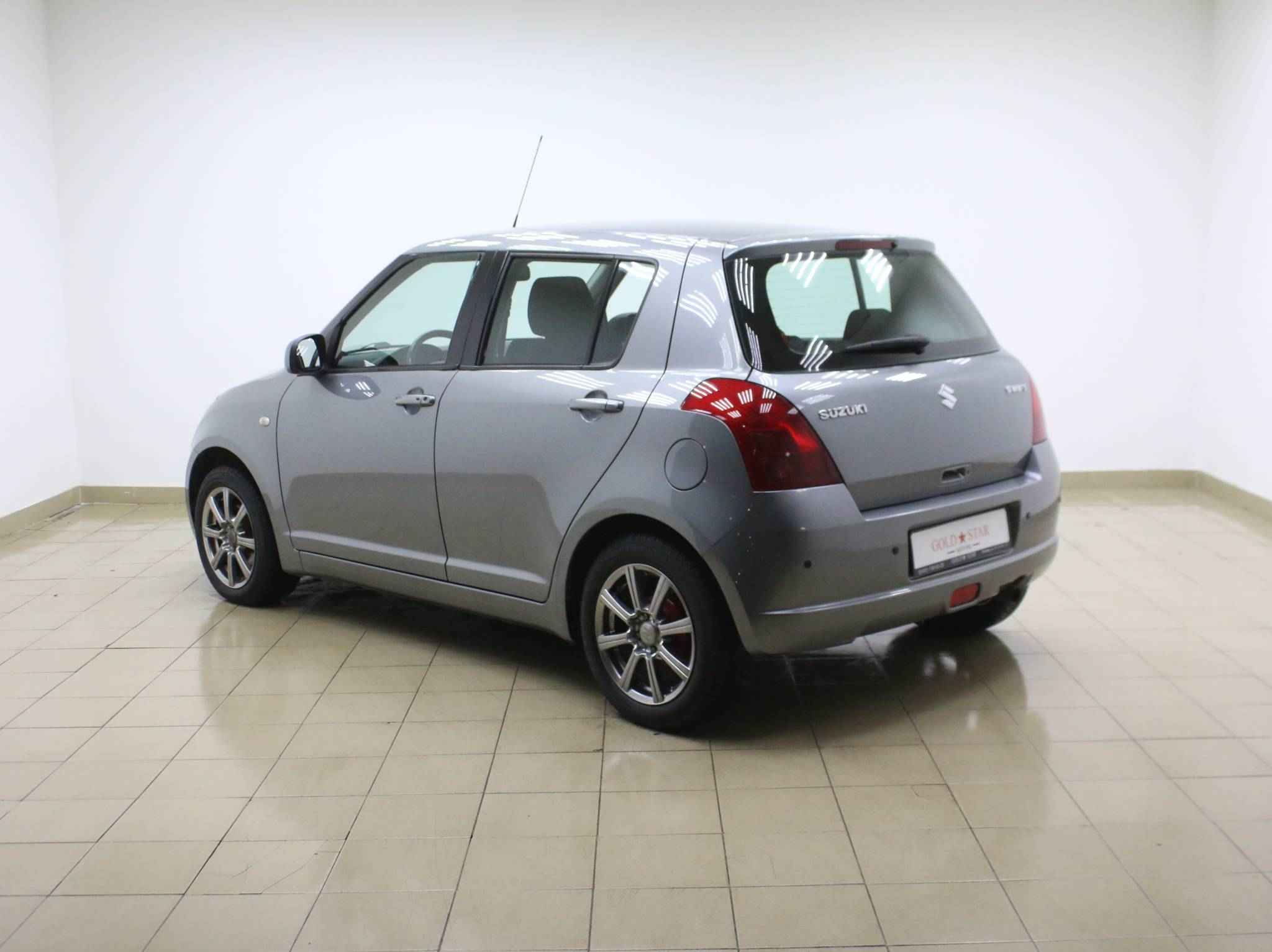 Suzuki Swift, III