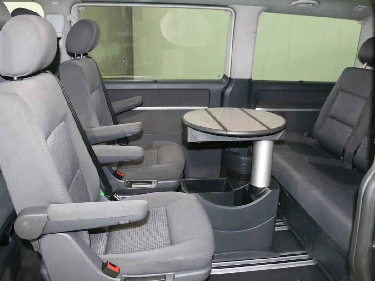 Volkswagen Multivan, T5