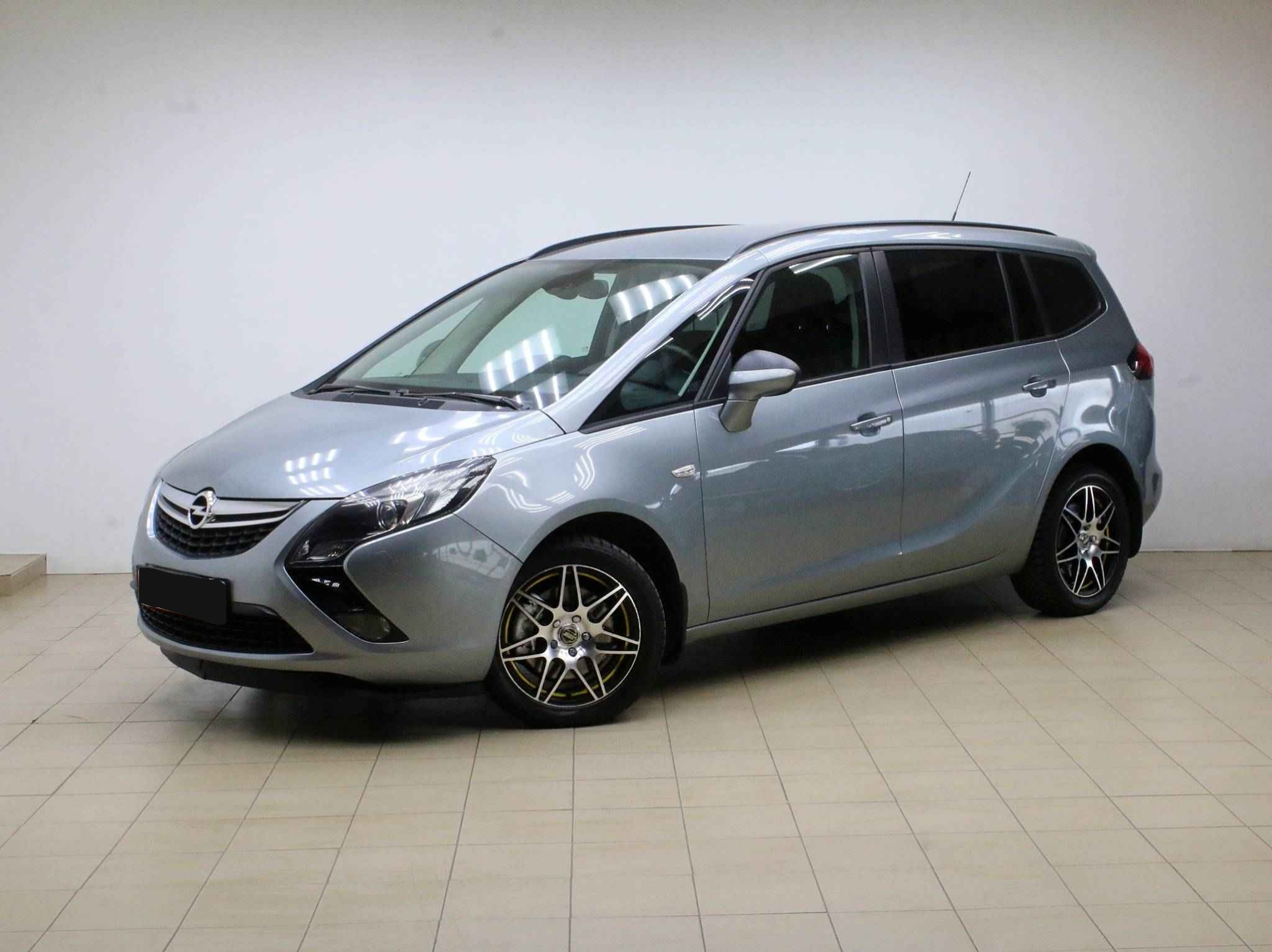 Opel Zafira, C