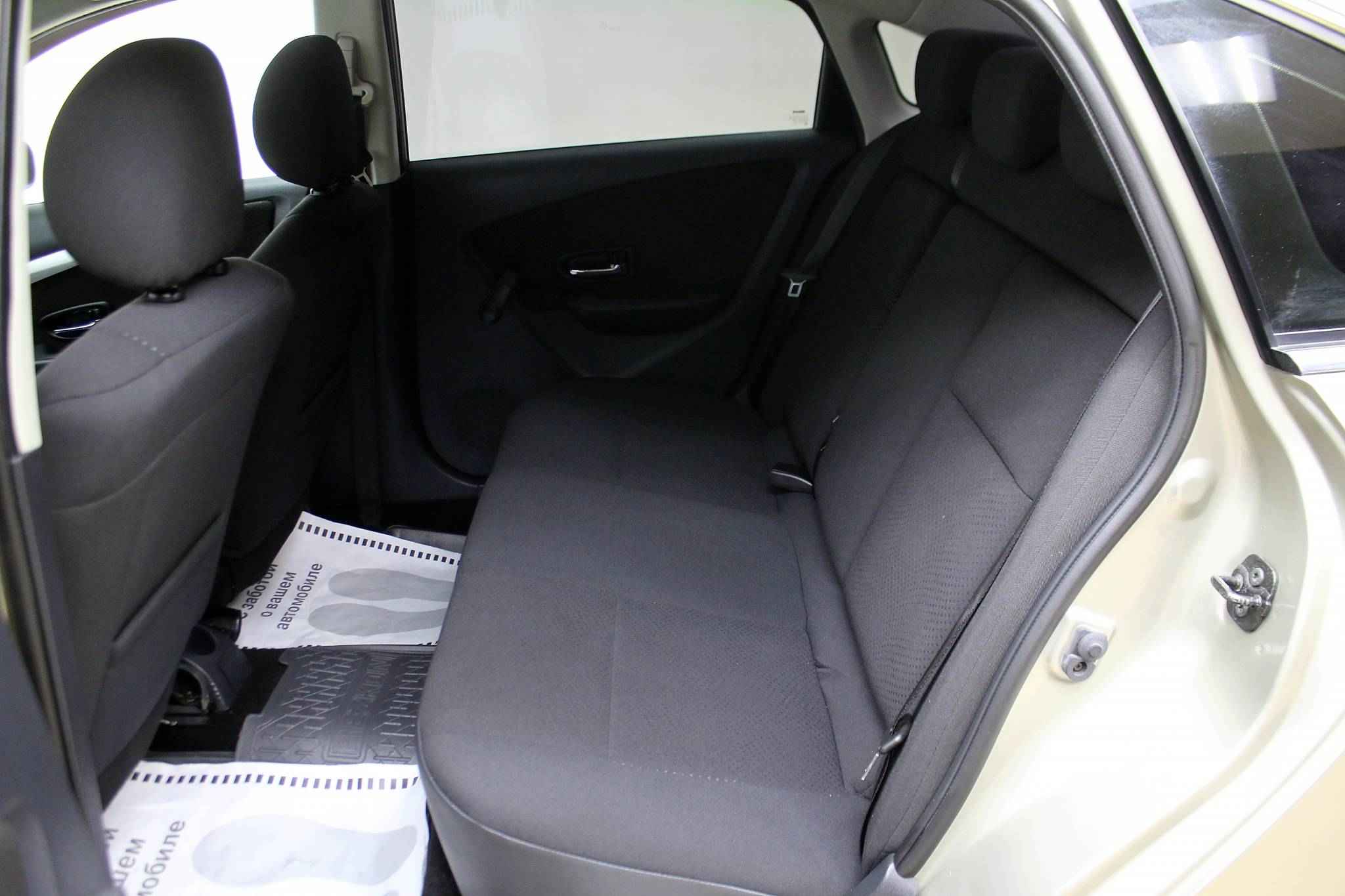 Nissan Almera, III (G15)