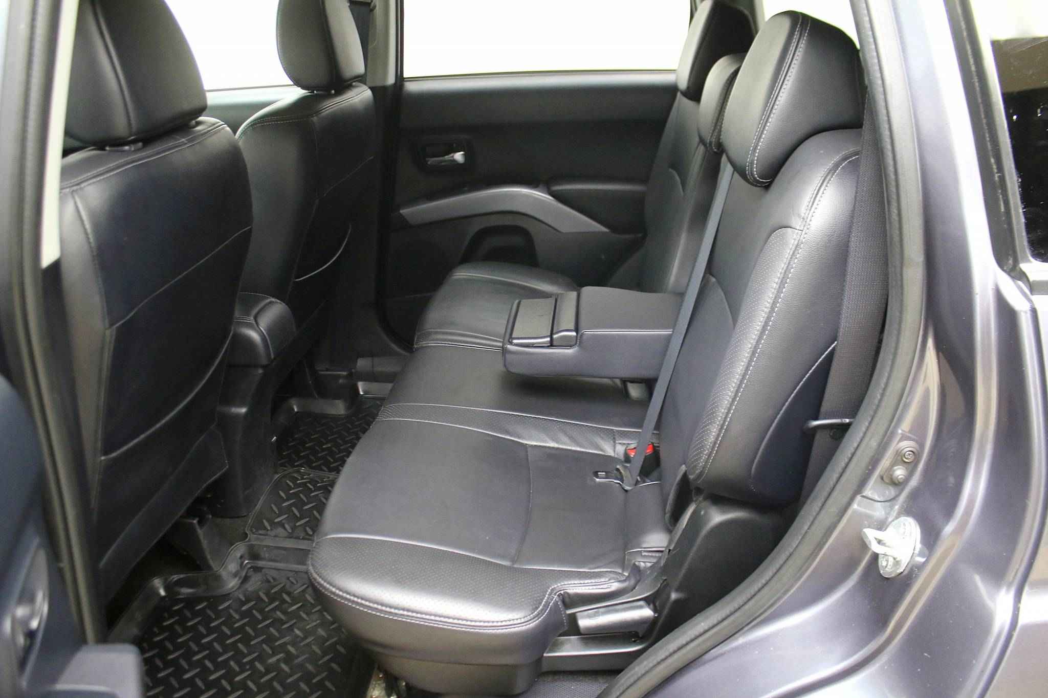 Mitsubishi Outlander, II