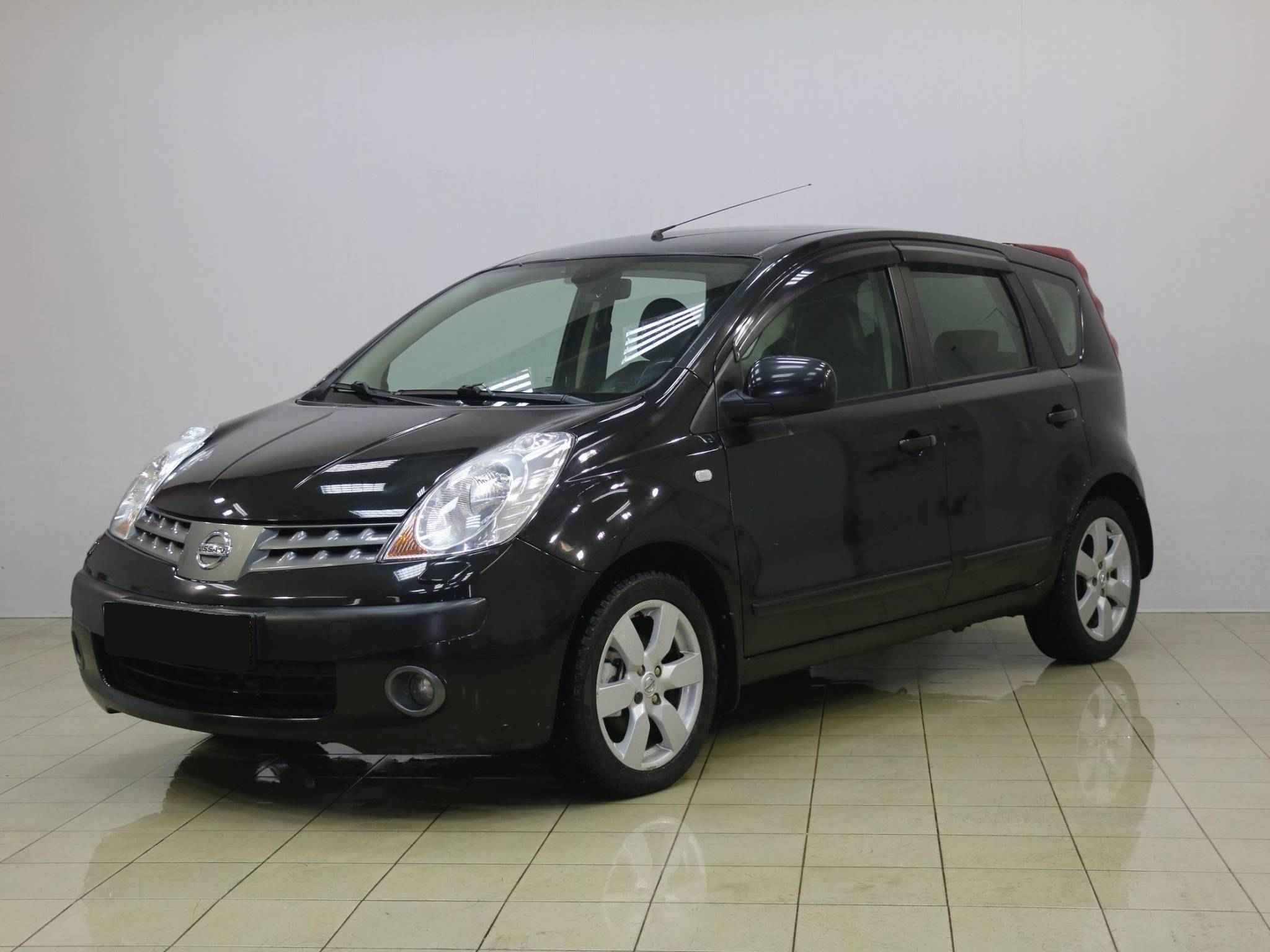 Nissan Note, I