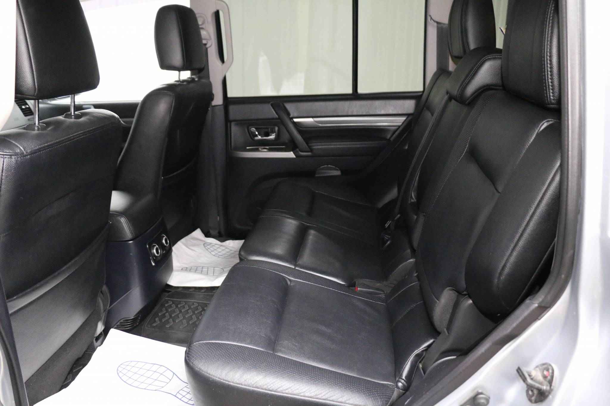 Mitsubishi Pajero, IV Рестайлинг 1