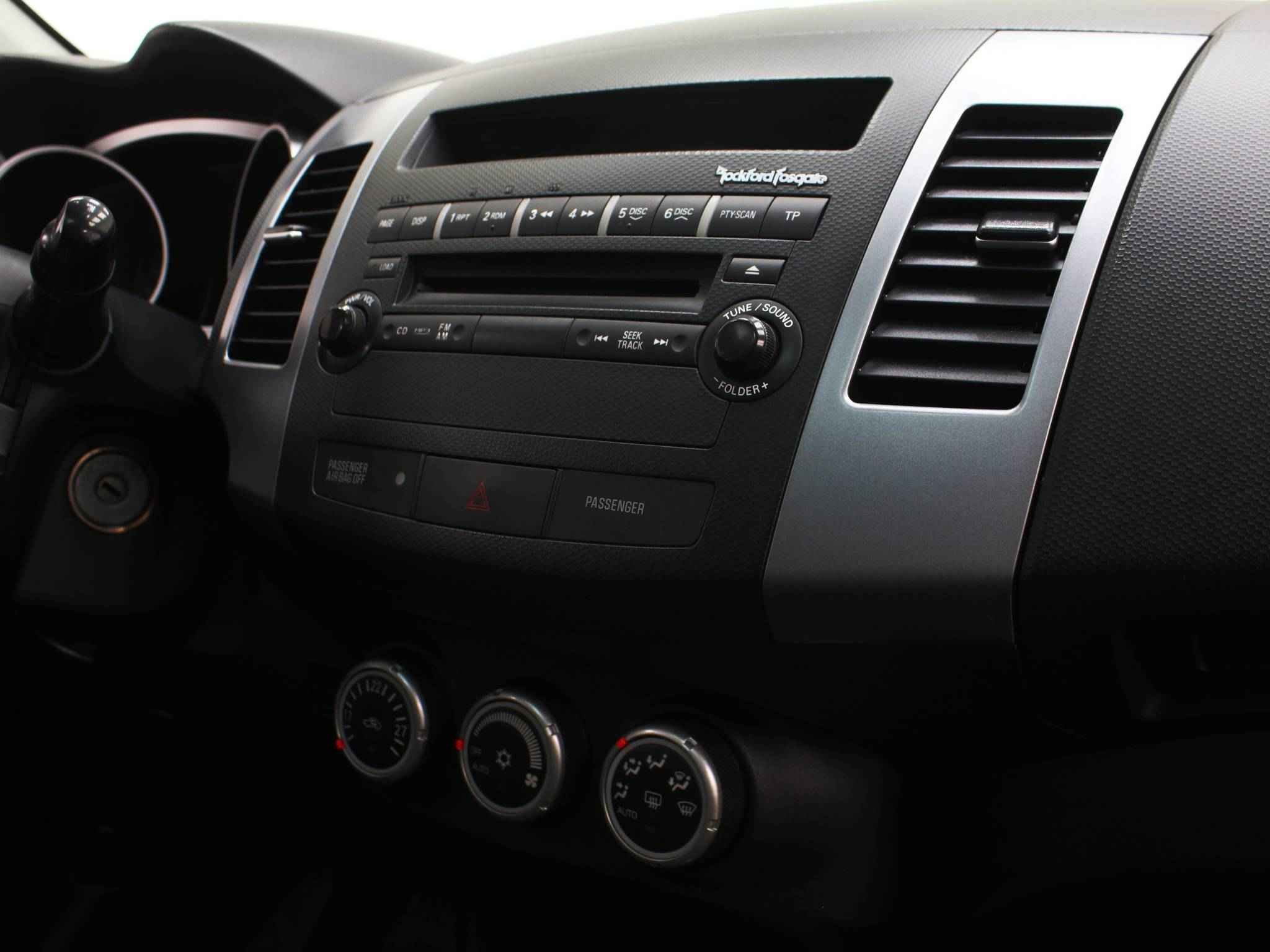 Mitsubishi Outlander, II