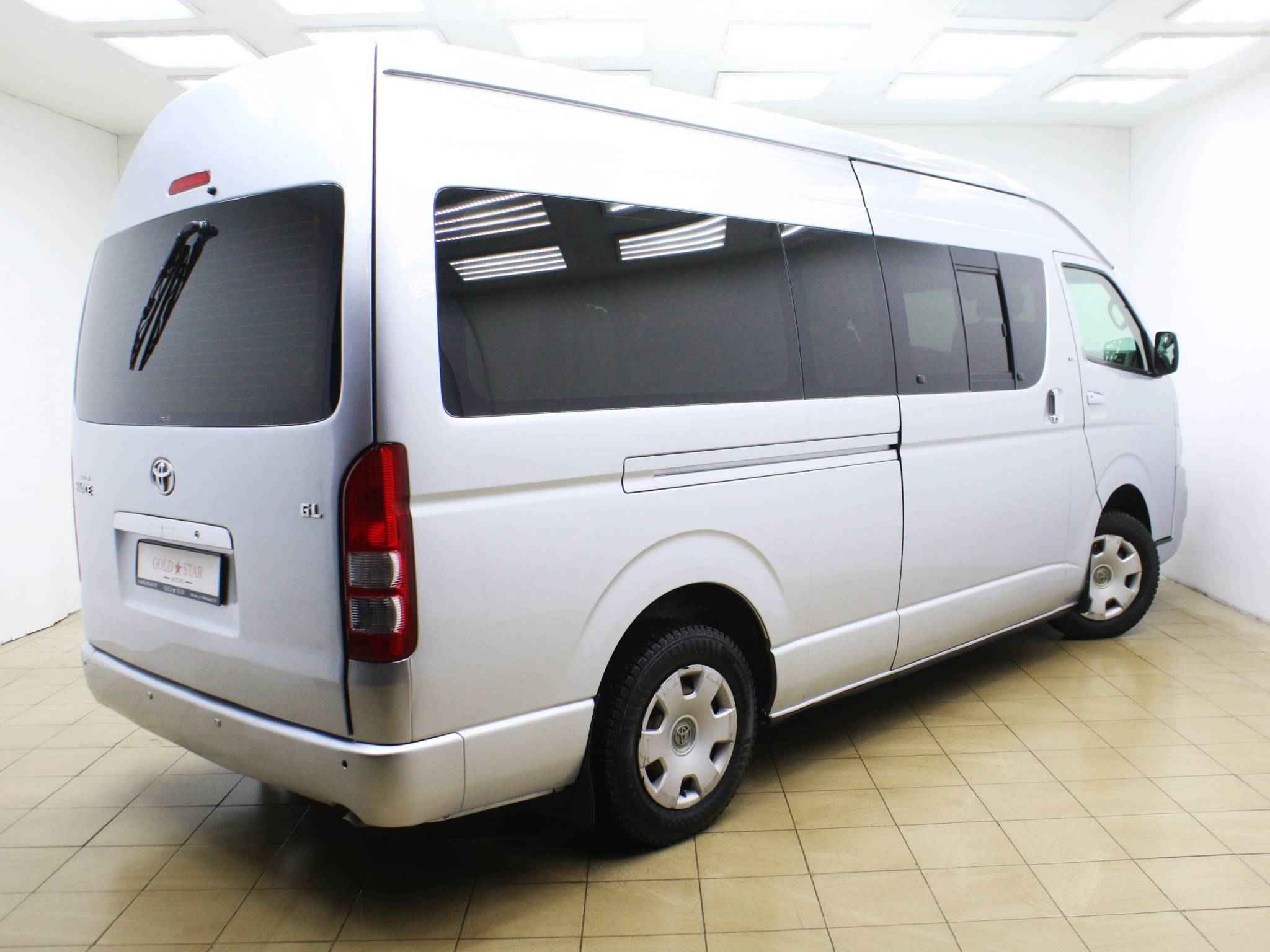 Toyota HiAce, H200