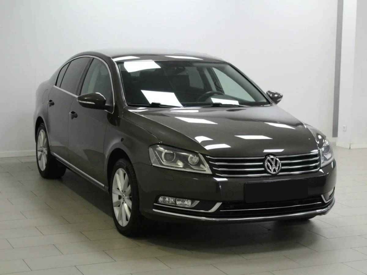 Volkswagen Passat, B7