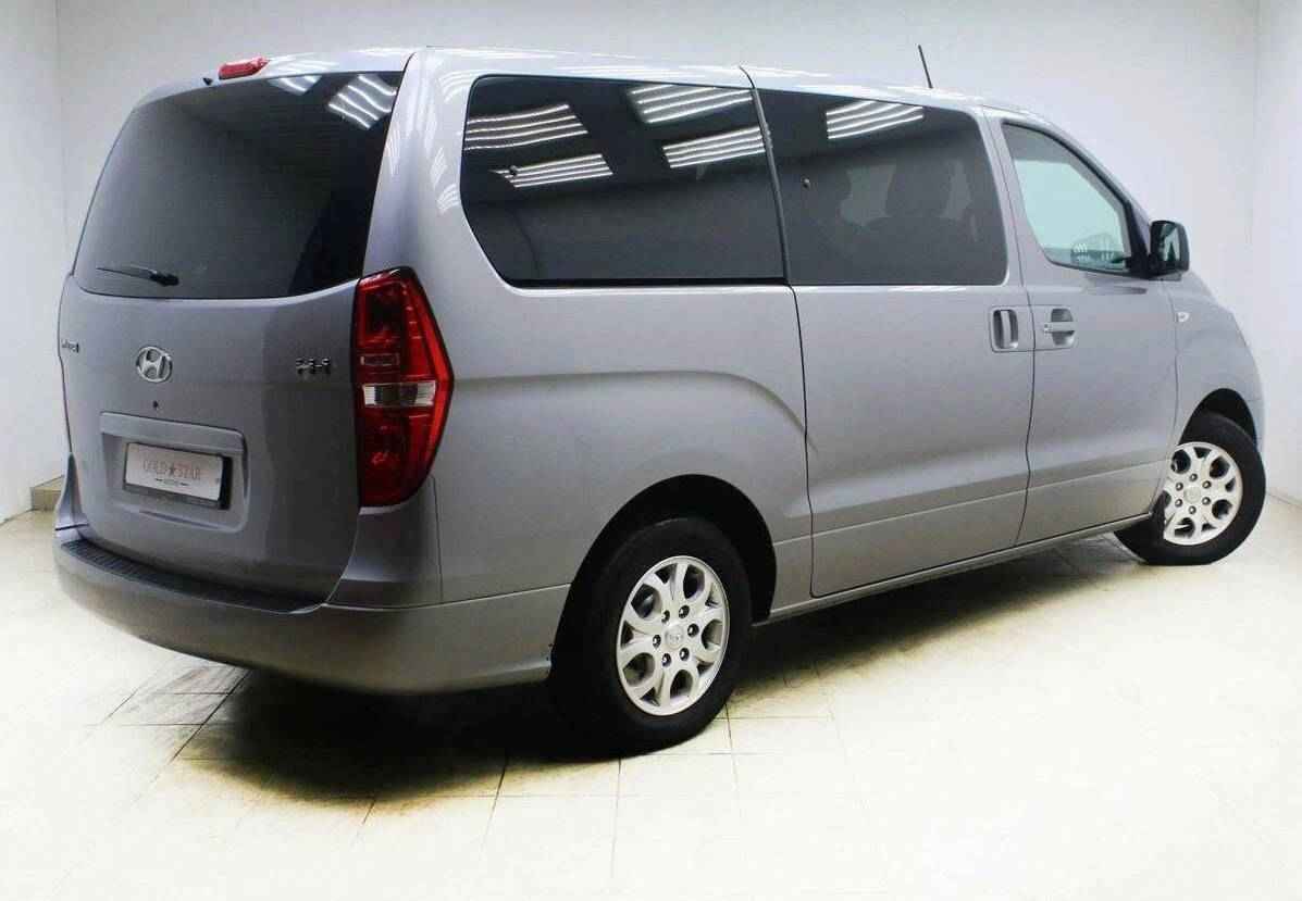 Hyundai H-1, II