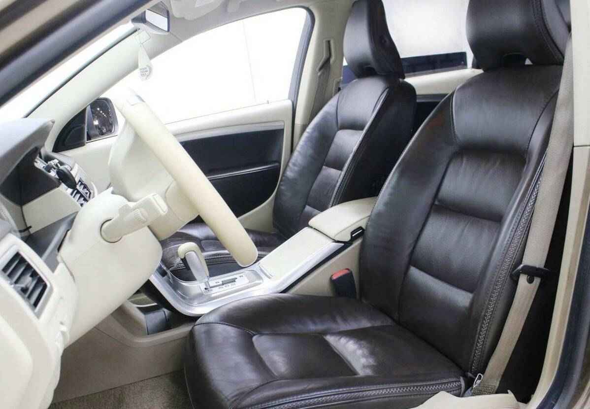 Volvo XC70, II