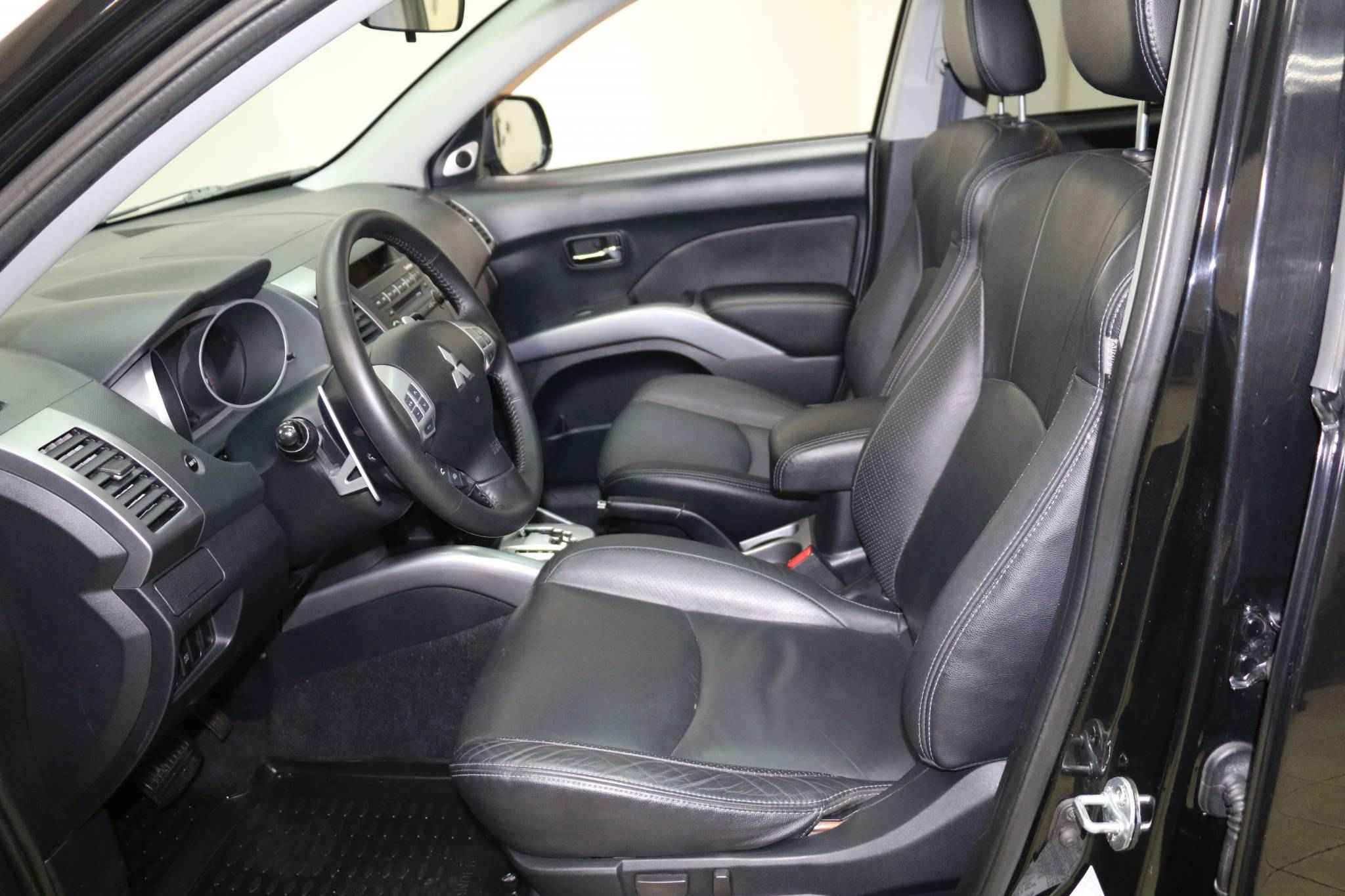 Mitsubishi Outlander, II