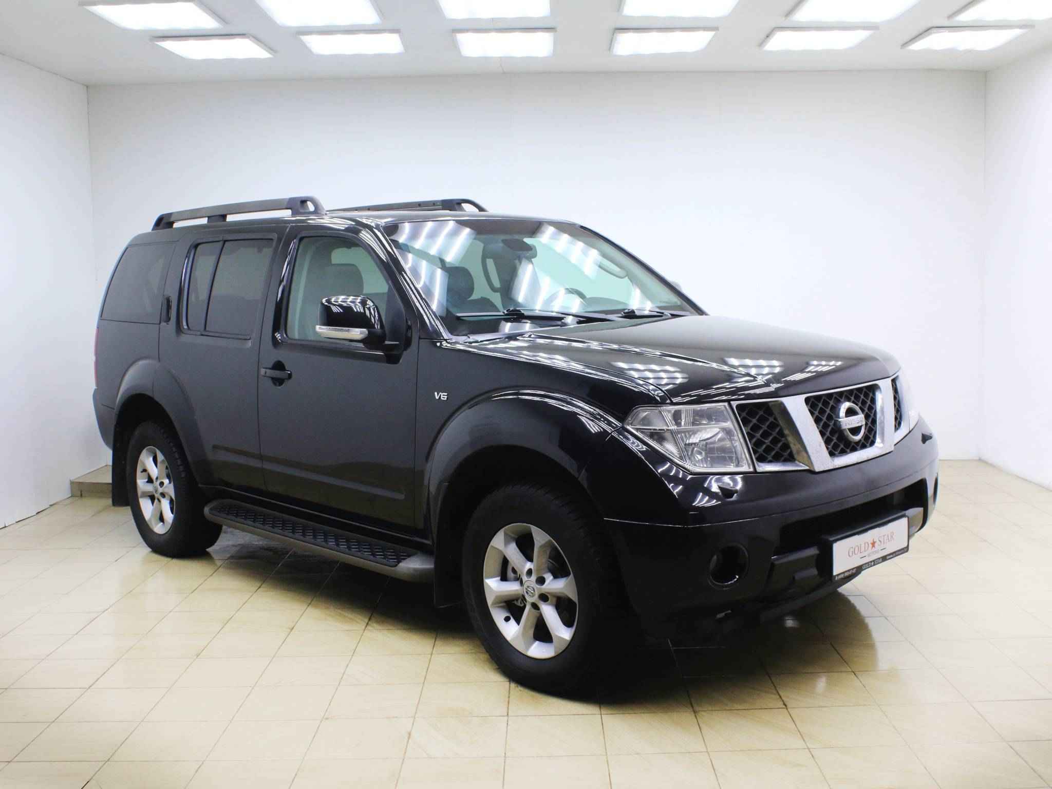 Nissan Pathfinder, III