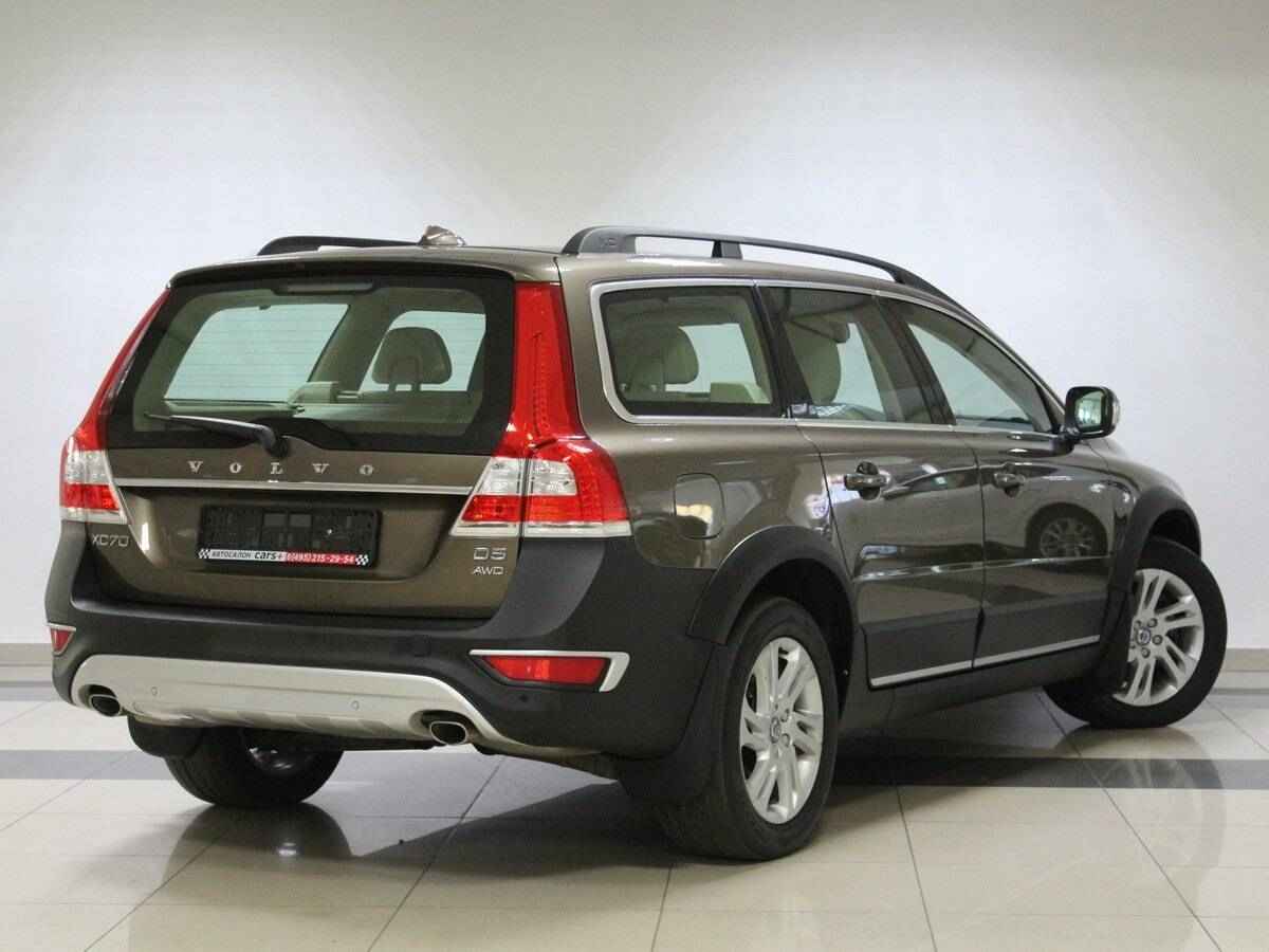 Volvo XC70, II