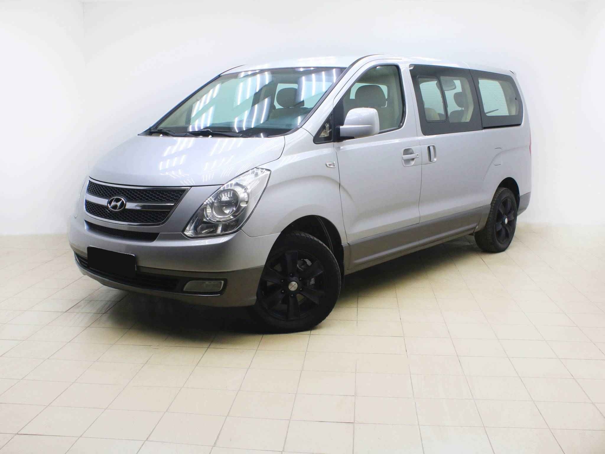 Hyundai Grand Starex, I