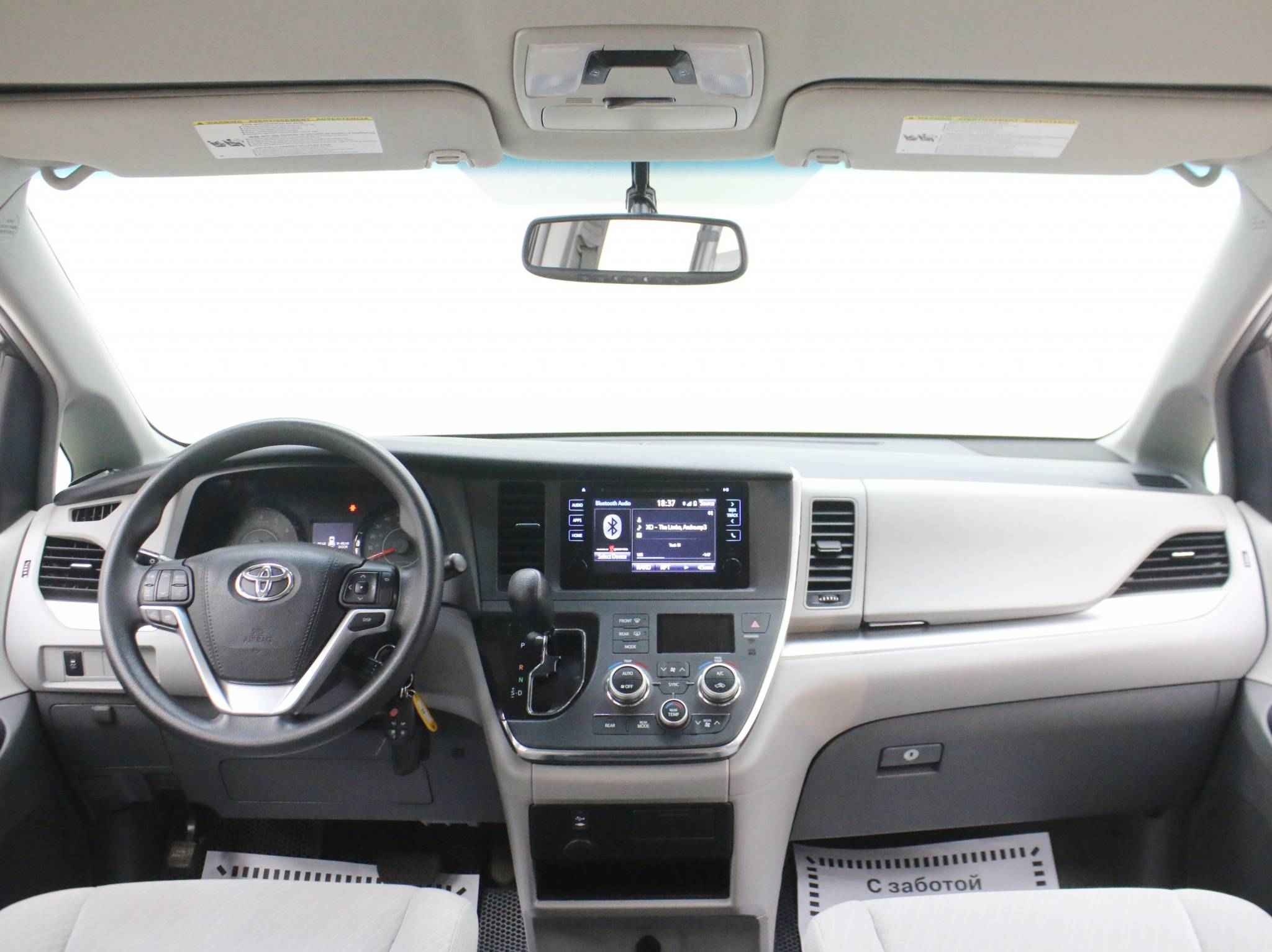 Toyota Sienna, III Рестайлинг