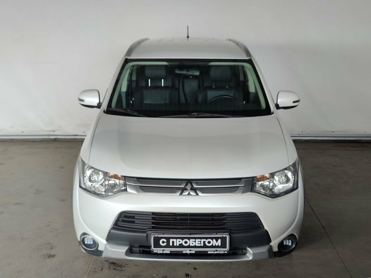 Mitsubishi Outlander, 2014