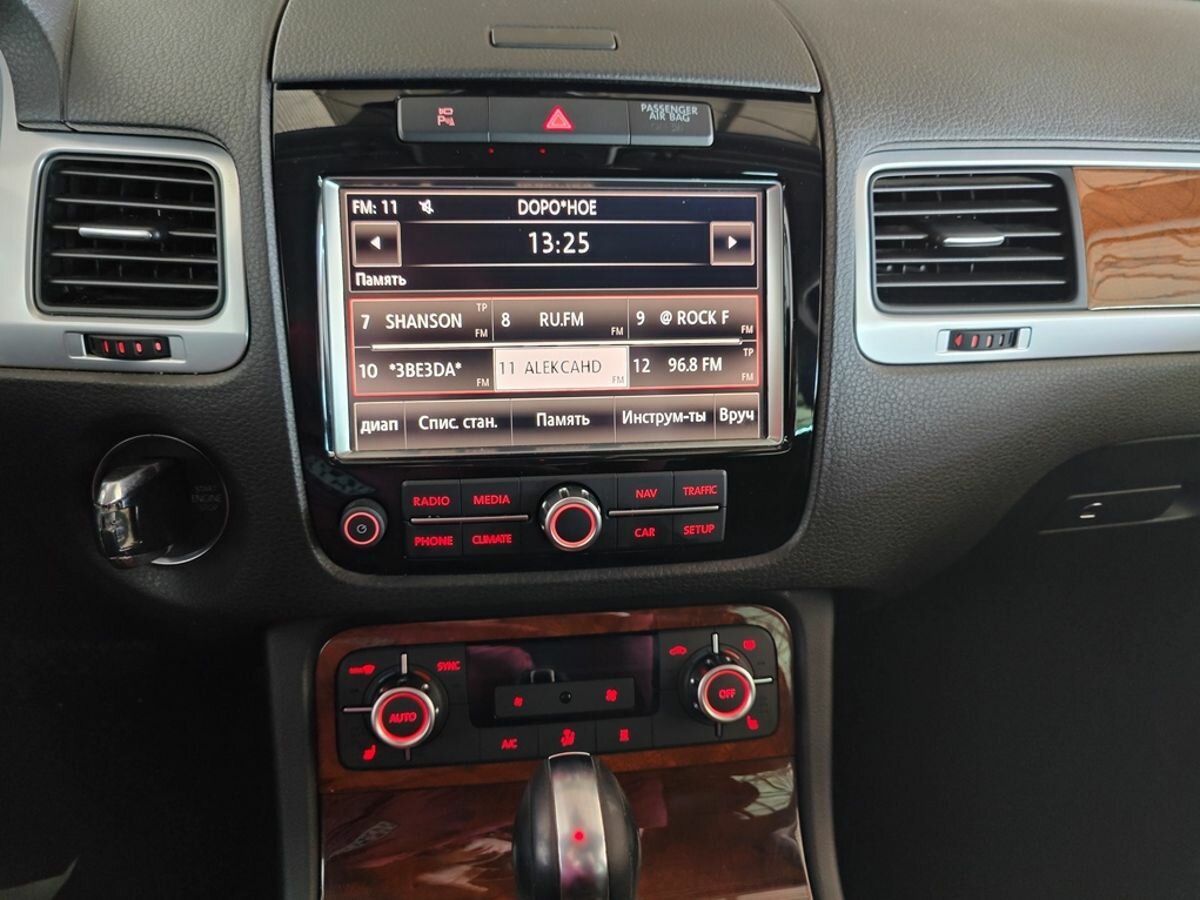 Volkswagen Touareg, 2013